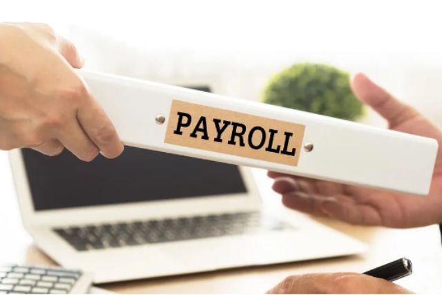Top Benefits of Using Professional Payroll Services in Bradford